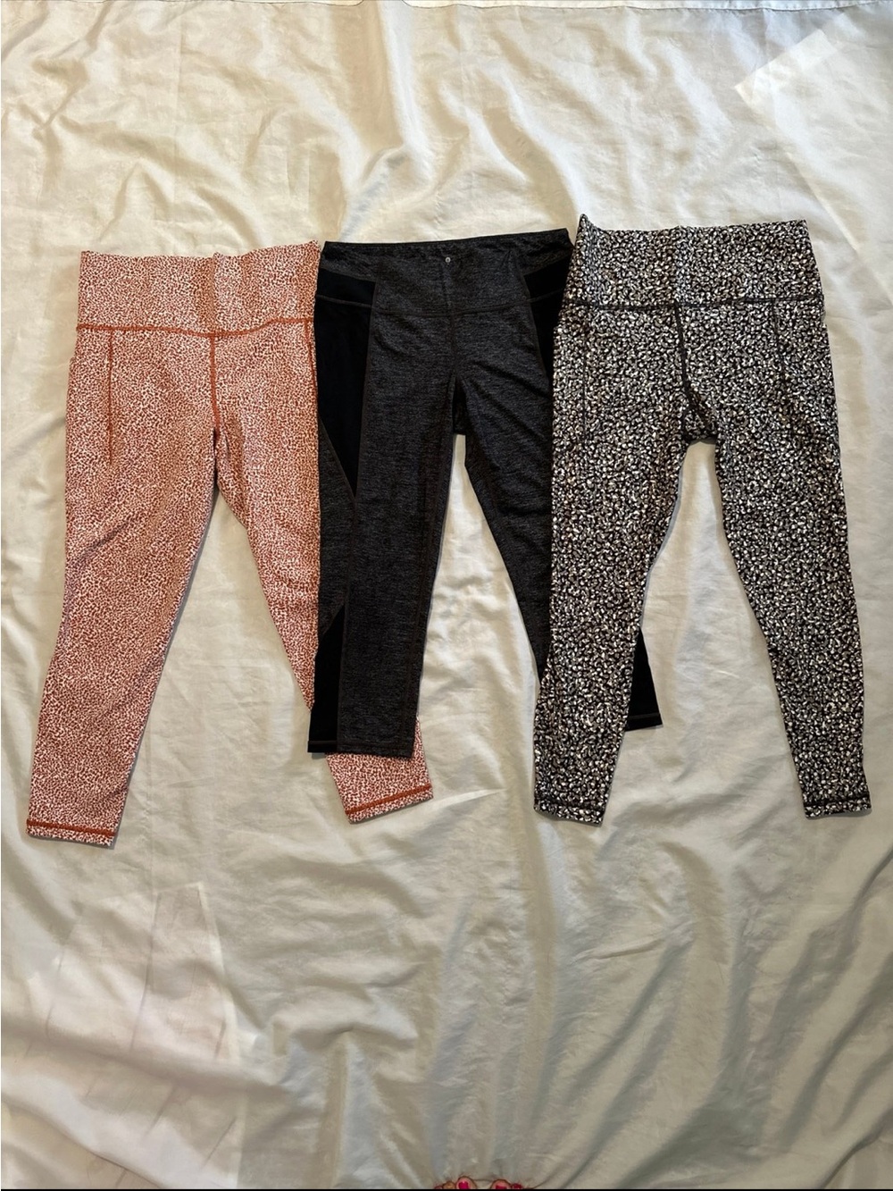 Bundle Athleta Capri Leggings M